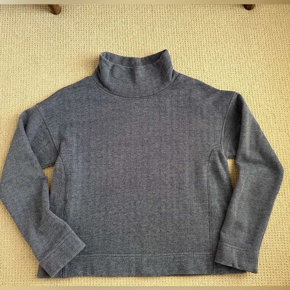 Vineyard Vines mock pullover